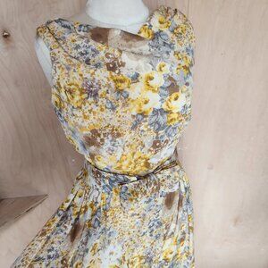 Spring/Summer Flouncy Dress - 50s style
